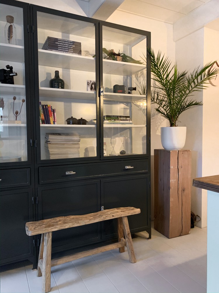 Regelen plank Schrijf op Industriële apothekerskasten in onze keuken! - Jellina Detmar Interieur &  Styling blog