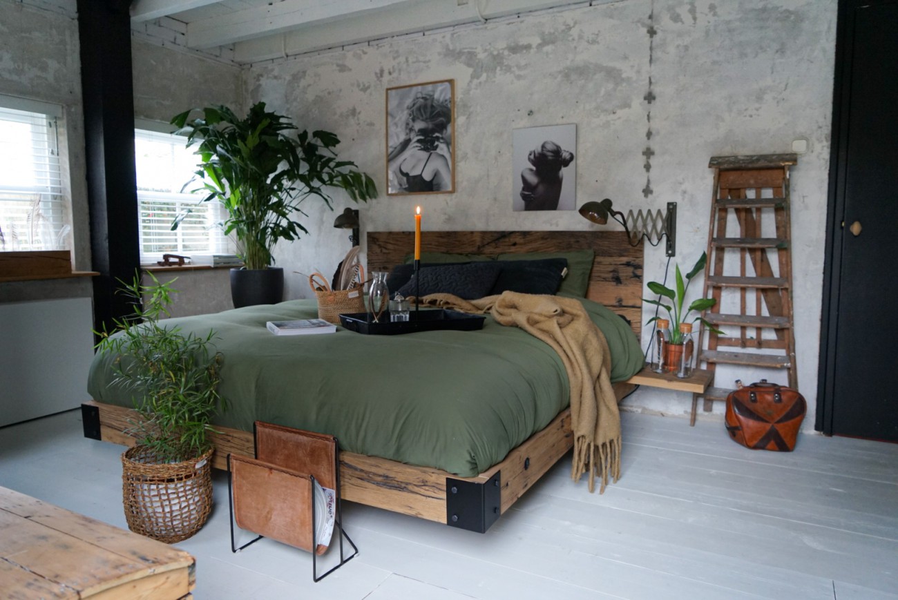 rijst natuurpark Uittrekken Stoer, een eikenhouten bed met staal! - Jellina Detmar Interieur & Styling  blog