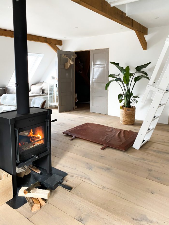 Warmte en gezelligheid bij de houtkachel! Jellina Detmar Interieur & Styling blog